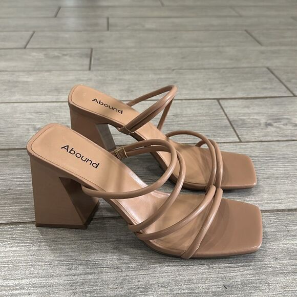 Abound Austyn Strappy Sandal (Women) New! - Picture 3 of 7